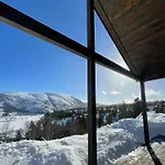 펜션 With Sauna And Waterfall In Sirdalen