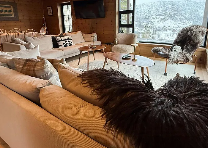 With Sauna And Waterfall In Sirdalen 度假居 *